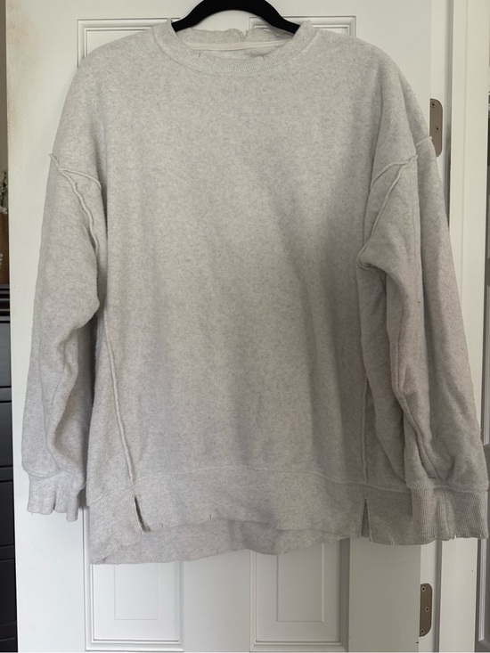aerie Tops - Aerie Women’s Medium Distressed Fleece Crewneck Sweatshirt Gray